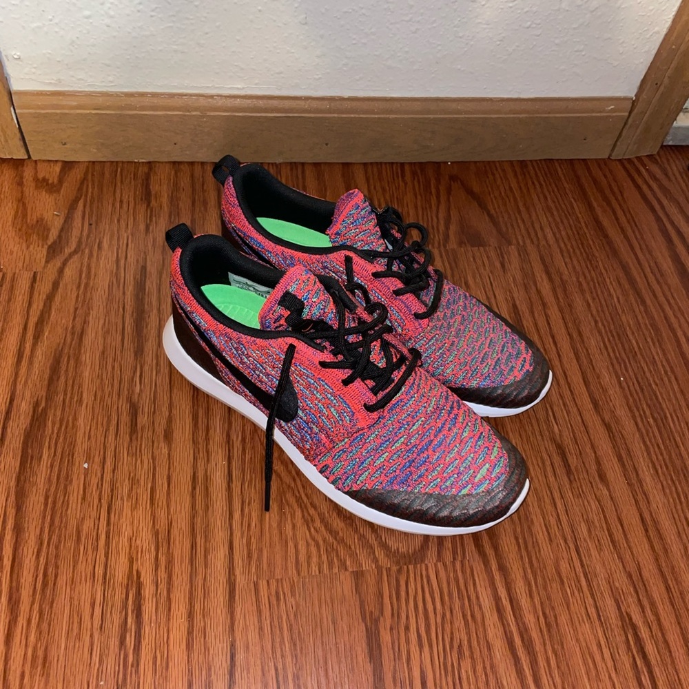 NWOT Nike Better World Shoes